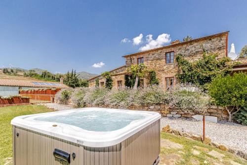 Chateau La Siroque — hotel in Montecatini Val Di Cecina