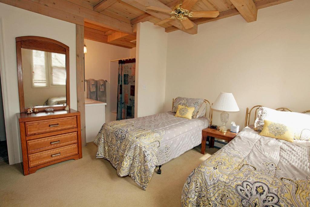 Parkview Unit B2 - photo 2