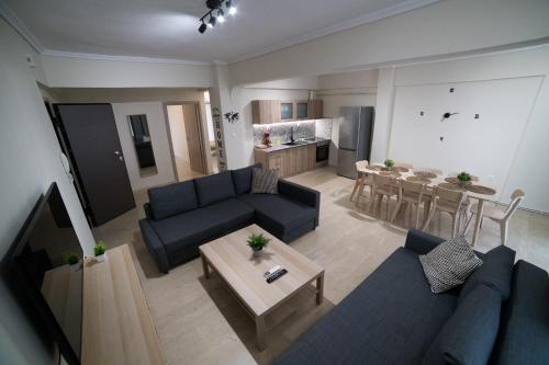 MarkopoulosApartmentGrand — 4-Star Luxury Hotel in Nea Moudhania, Greece