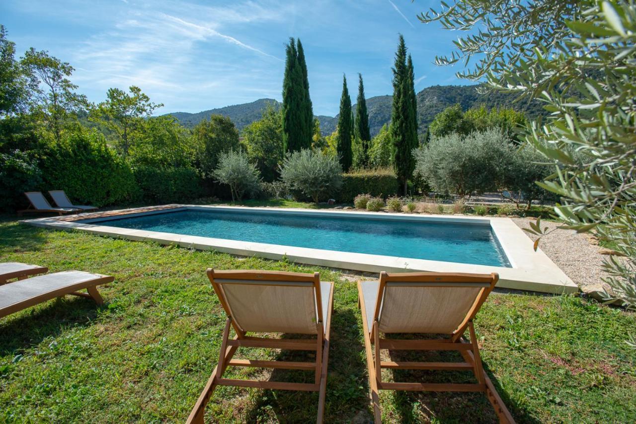 Le Champ Des Oliviers — hotel in Oppede Le Vieux