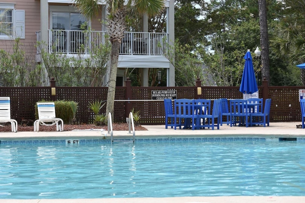 Studio Villa 104L at Brunswick Plantation Resort and Golf in the Heart of NC Seafood Country by RedAwning - photo 6