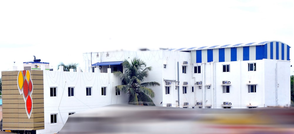 Hotel SDM Golden Tower in Rameswaram, India