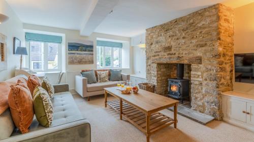 Christmas Cottage — 4-Star Luxury Hotel in Tetbury, United Kingdom