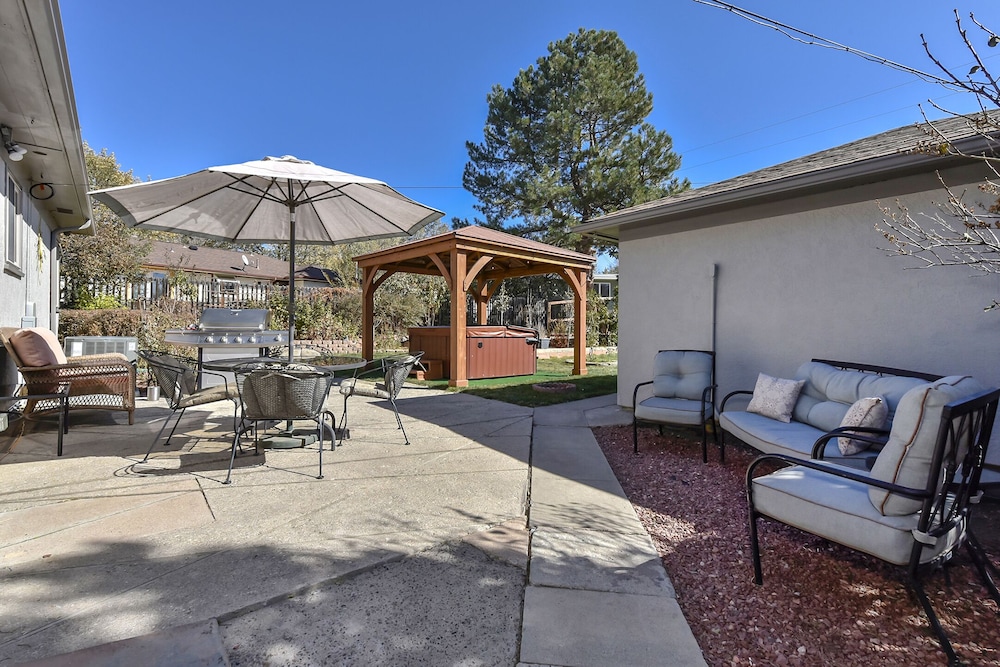 3bdmid century Modernhot Tub Grill Close to DT - photo 25