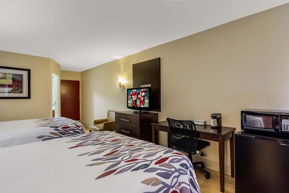 Red Roof Inn Nashville Music City - photo 18