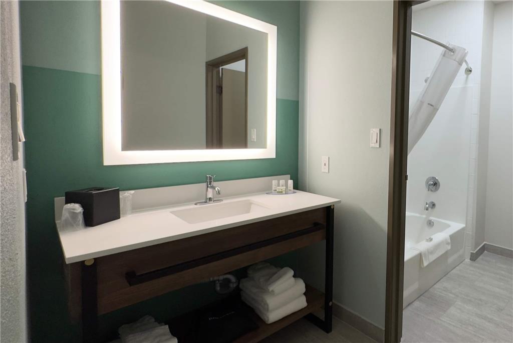 Wingate by Wyndham Farmington NM - photo 39