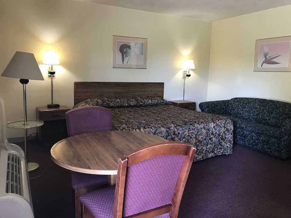 Allenwood Motel - photo 8