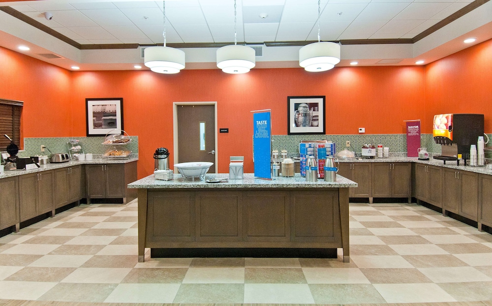 Hampton Inn & Suites Pensacola I 10 Pine Forest Road - photo 33