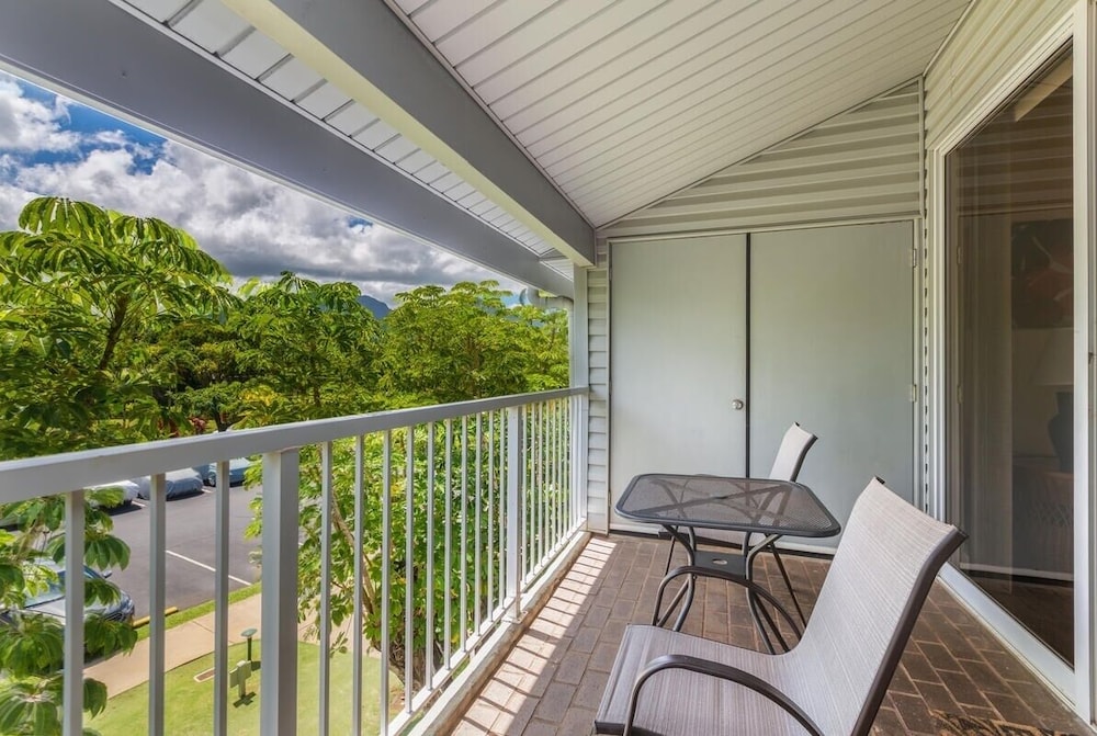 Newly Remodeled Cliffs Resort in Princeville condo - photo 18