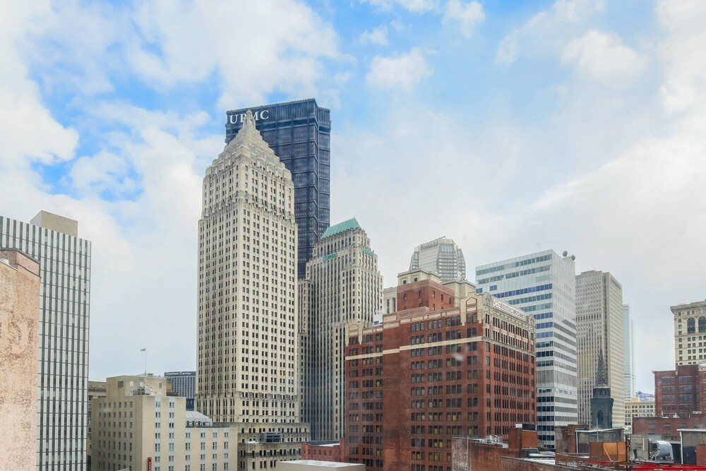 Courtyard by Marriott Pittsburgh Downtown - photo 16