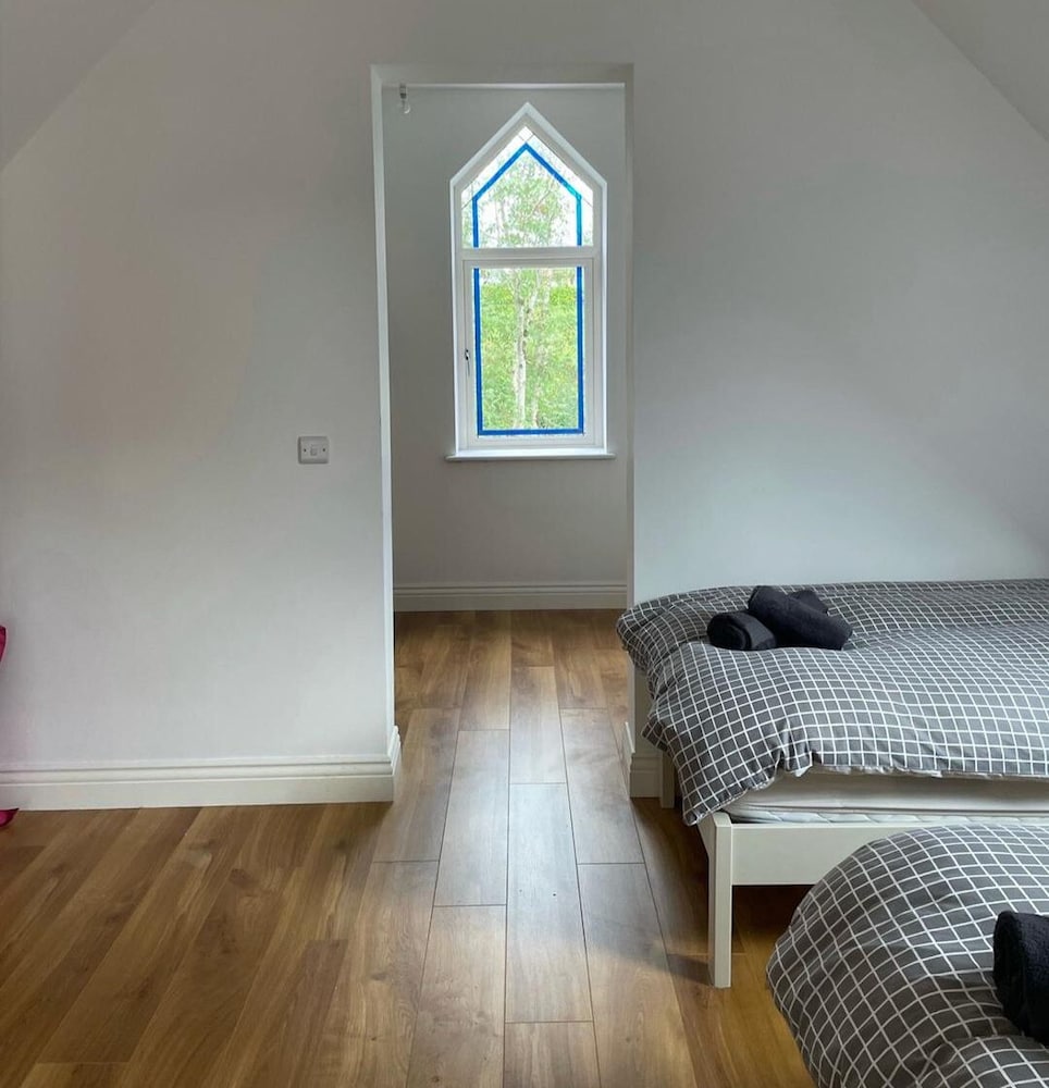 Lough Key Luxury Riverfront Apartment