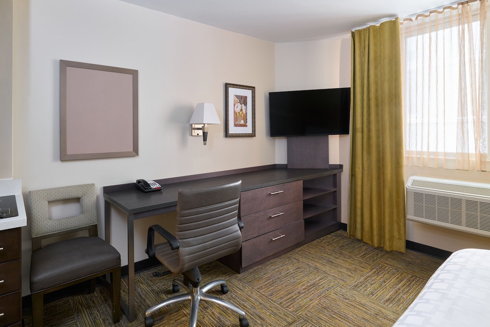 Candlewood Suites New York City Times Square by IHG - photo 13