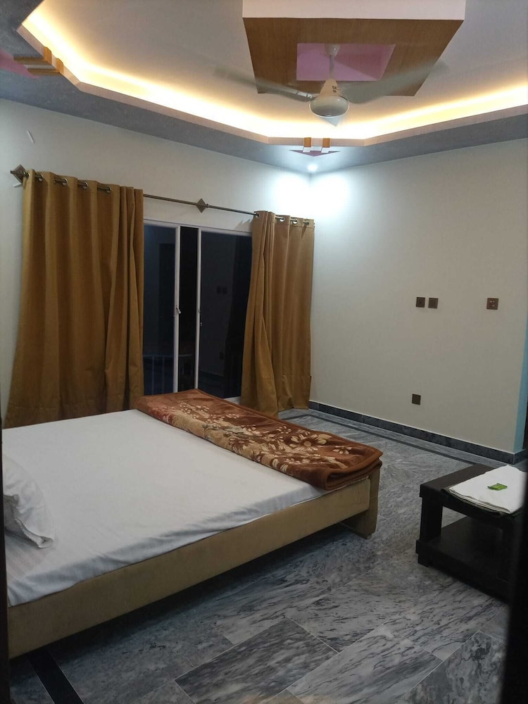 Hotel Red Roof - last minute hotel in Abbottabad