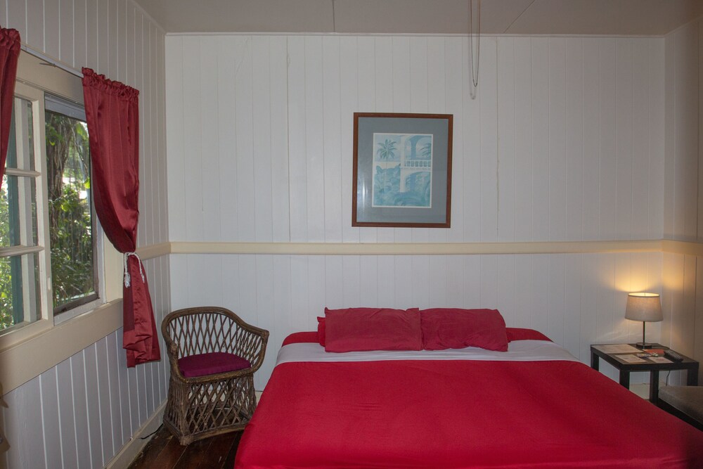 Wild Ginger Inn Hotel - photo 13
