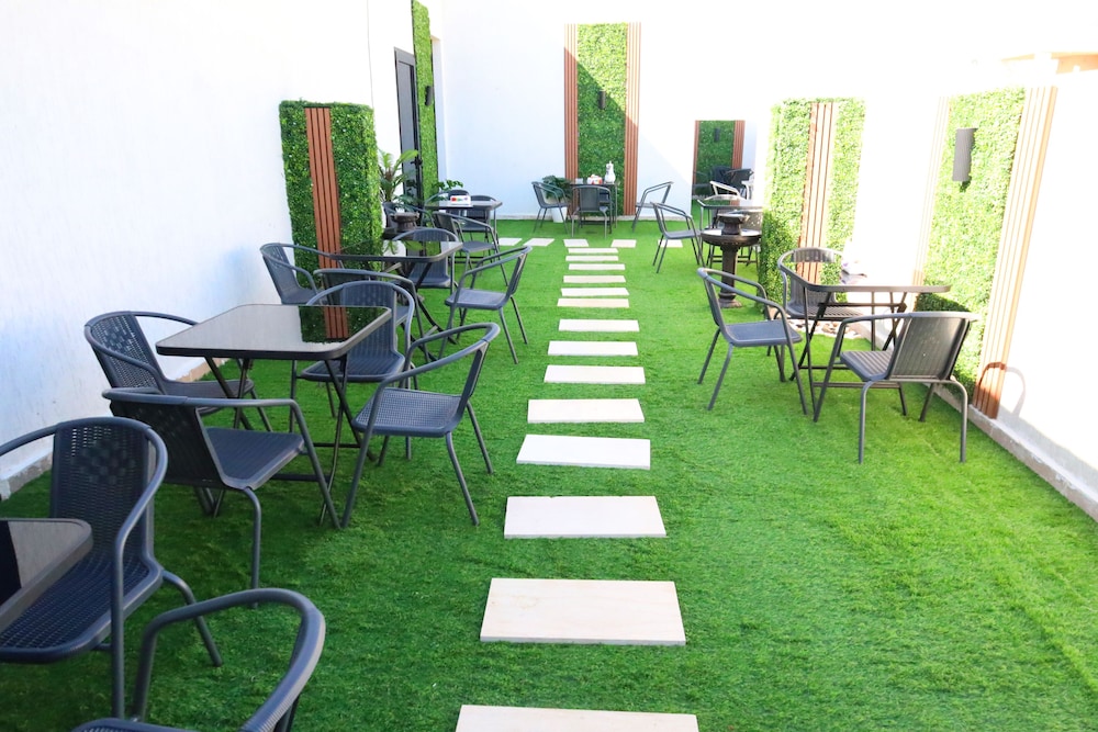 Atyaf Hotel - carbon neutral hotel in Jeddah