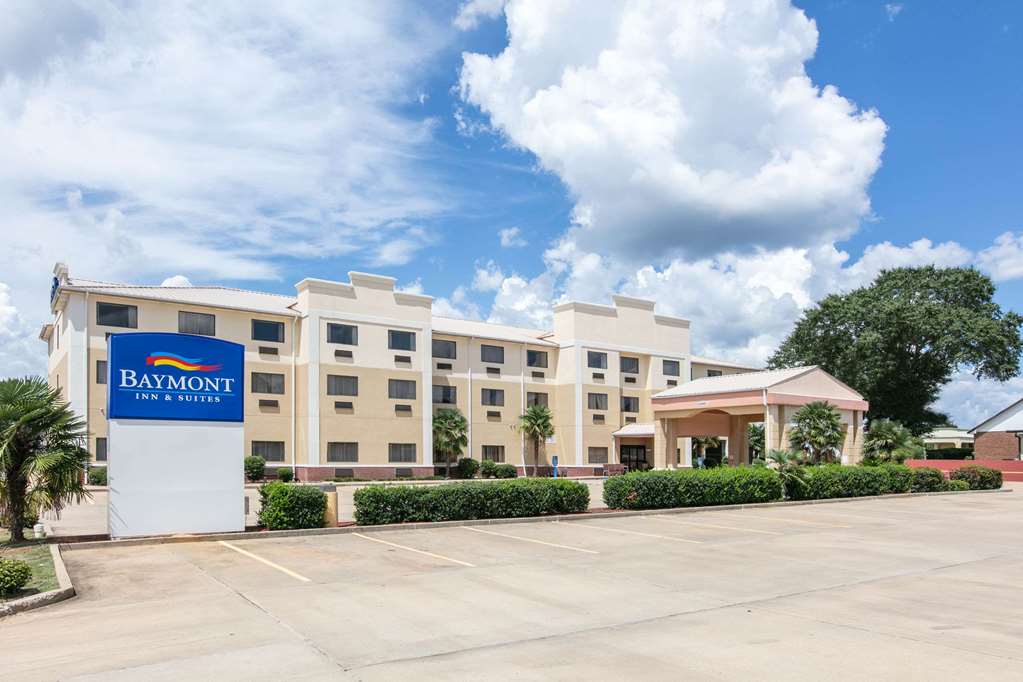 Baymont by Wyndham McComb — hotel in Mccomb