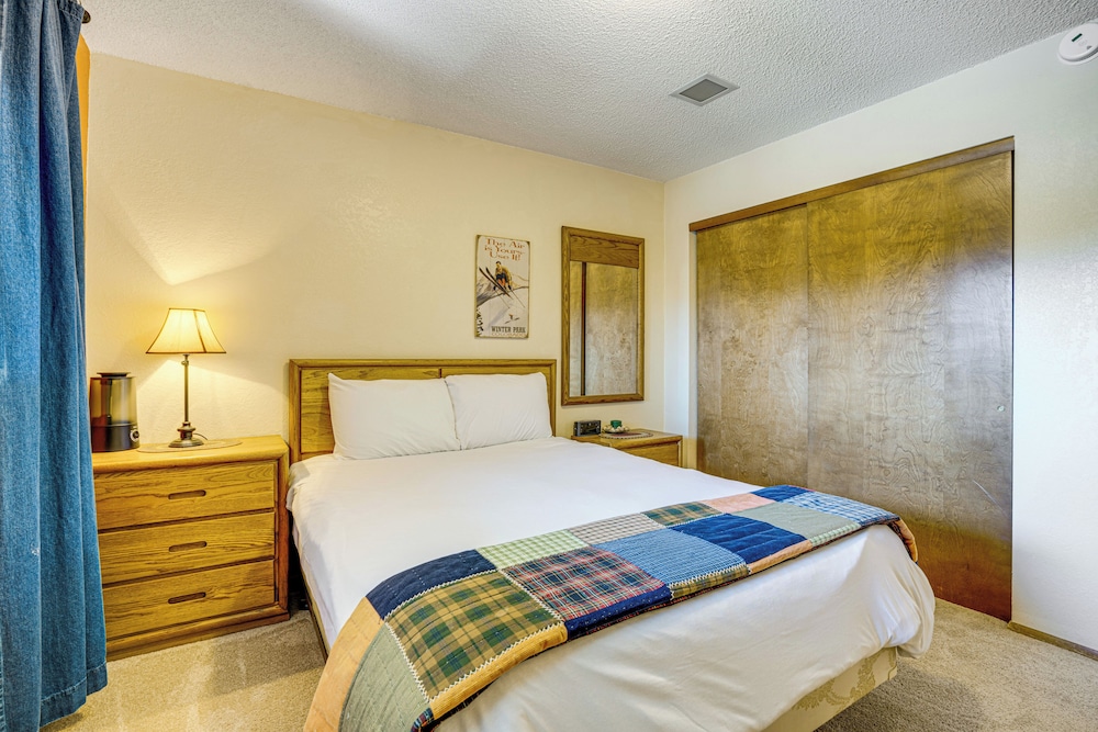 6 Mi to Winter Park Resort Fraser Condo with Pool - photo 16