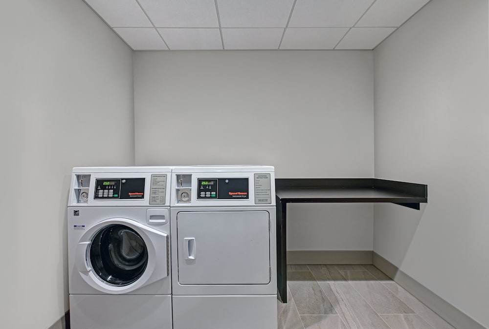 Holiday Inn Express & Suites Houston Memorial City Centre by IHG - photo 28