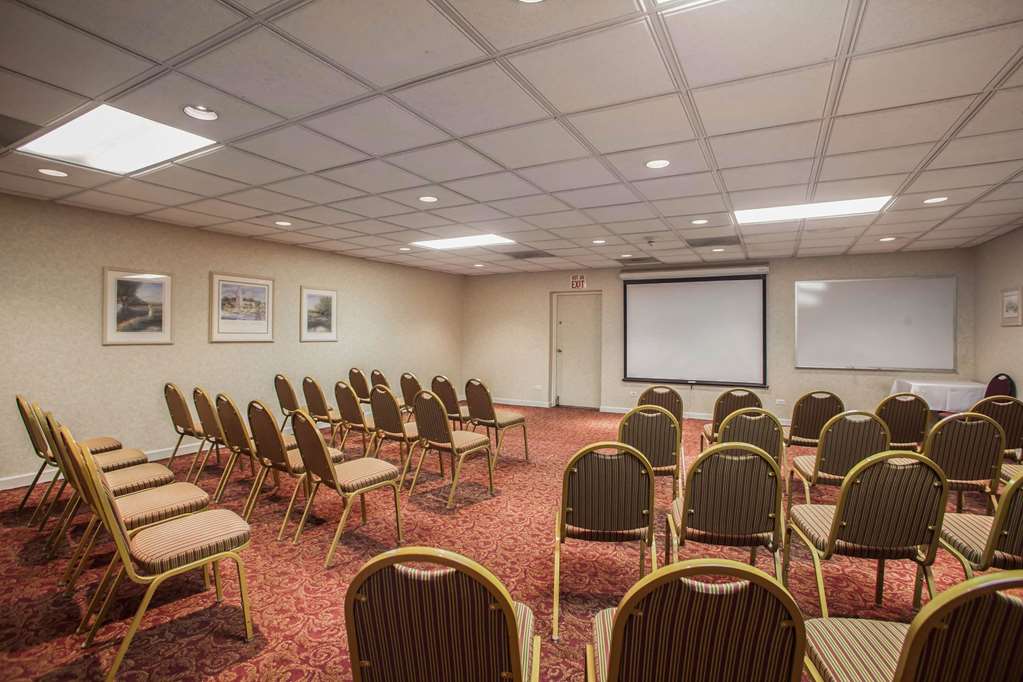 Quality Inn and Suites St Charles West Chicago - photo 25