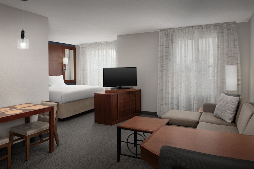 Residence Inn by Marriott Greensboro Airport - photo 13