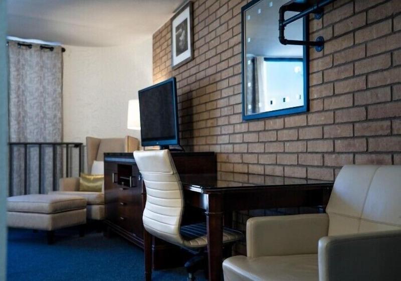 The Landmark Hotel - photo 17