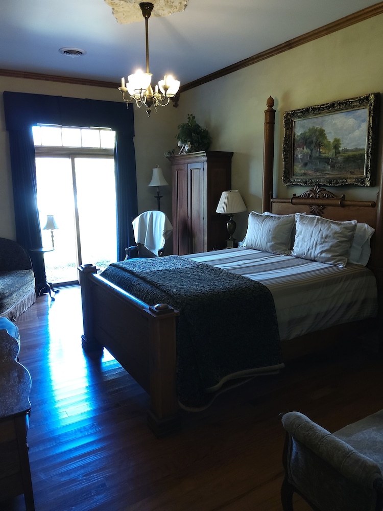 Inntiquity A Country Inn - photo 21