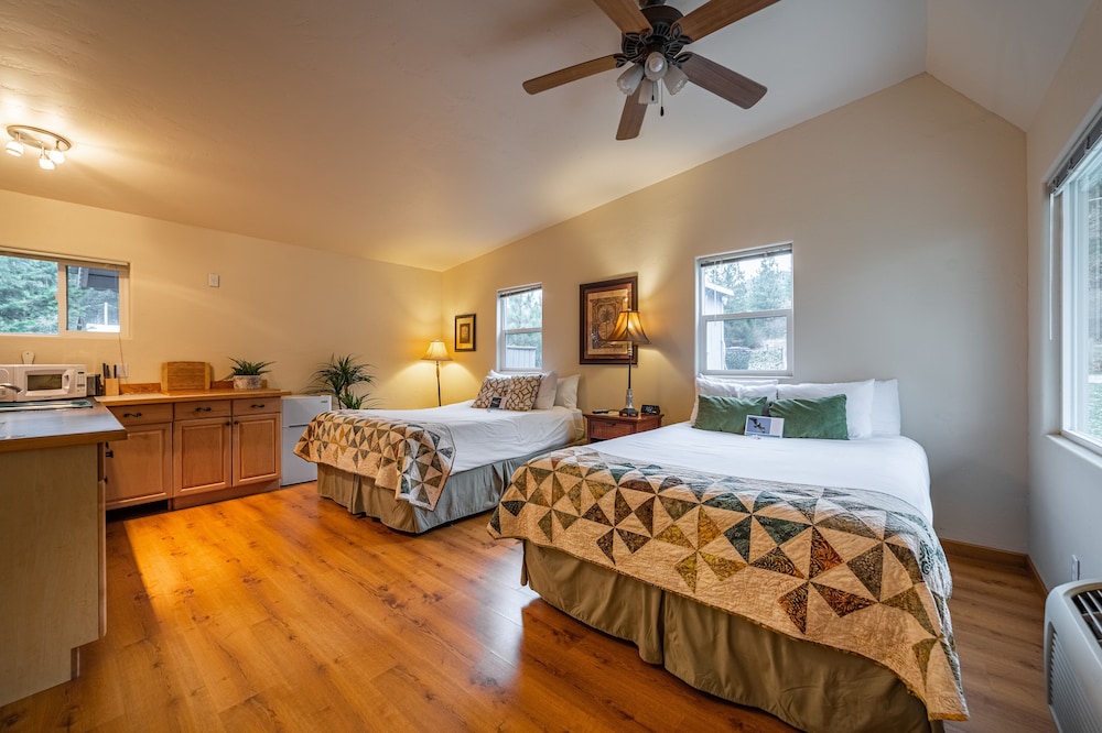 The Islander Inn - photo 27