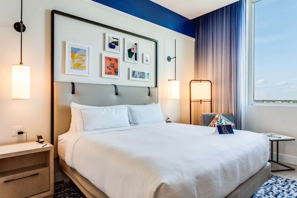 SERENA Hotel Aventura Miami Tapestry Collection by Hilton - photo 41