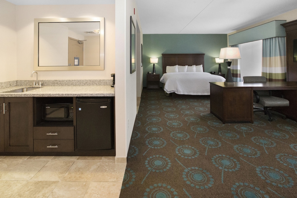 Hampton Inn Pittsburgh Bridgeville - photo 14