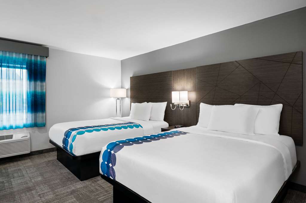 La Quinta Inn by Wyndham Indianapolis Airport Executive Dr - photo 14