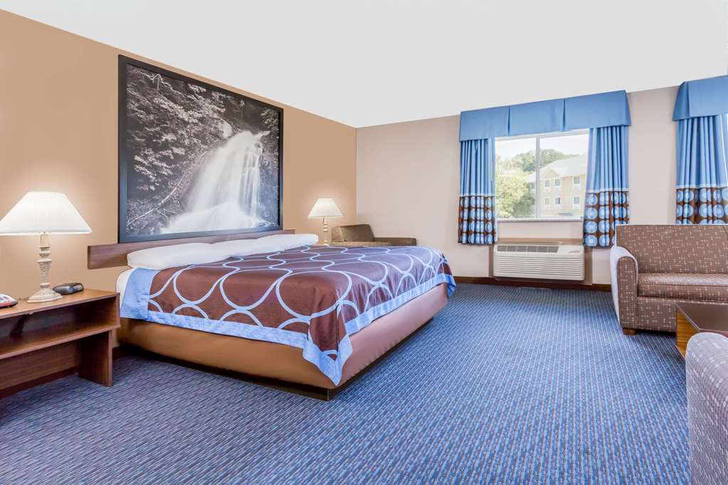 Super 8 by Wyndham El Dorado - photo 11