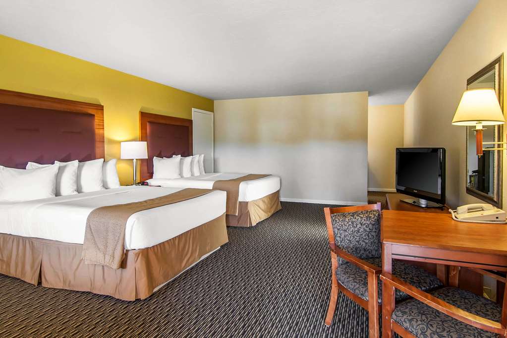 Quality Inn & Suites at Coos Bay - photo 9
