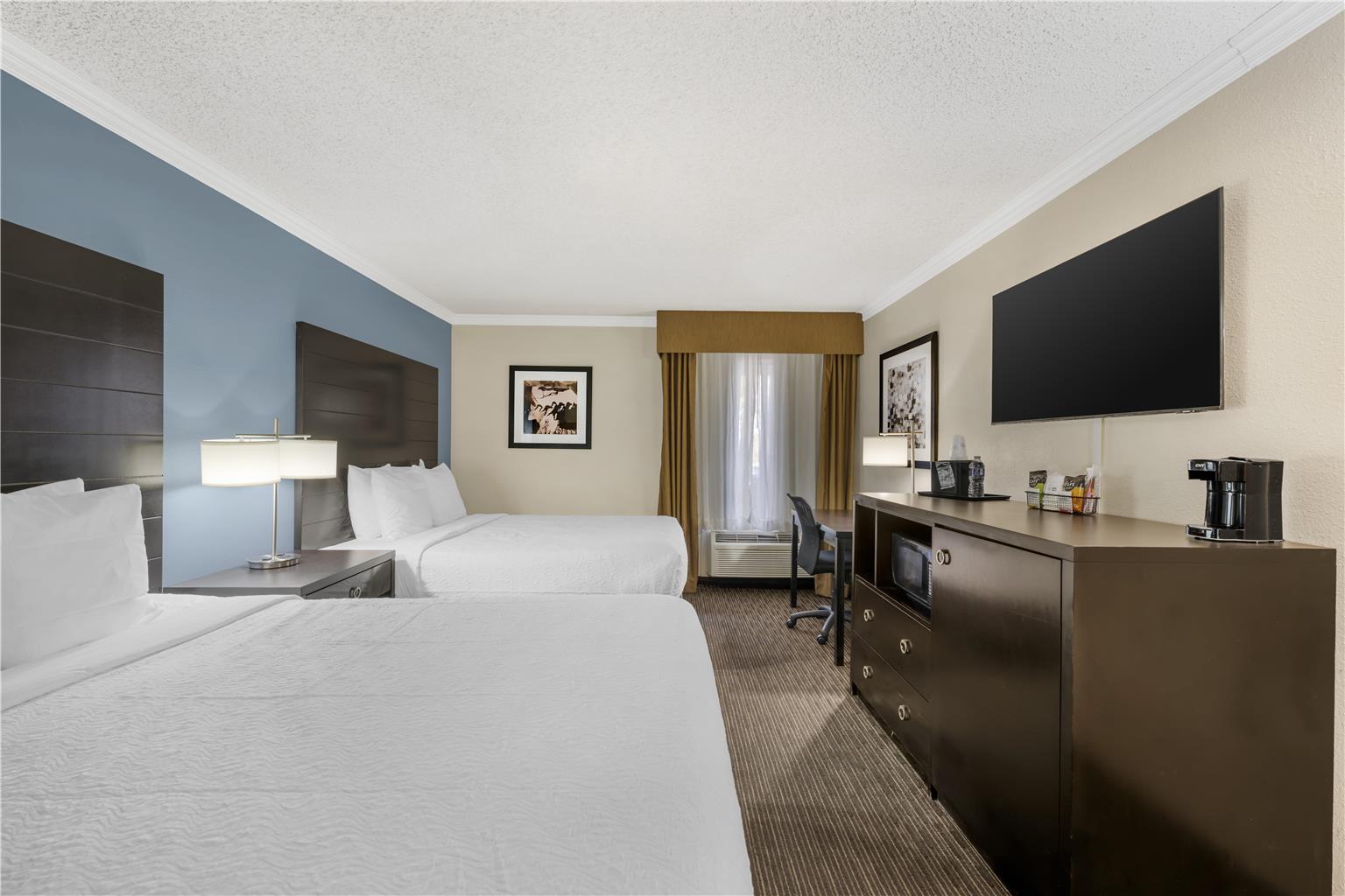 Best Western Airport Albuquerque InnSuites Hotel & Suites - photo 23