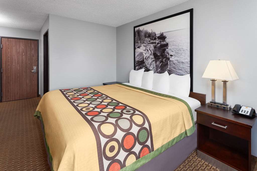 Super 8 by Wyndham Sun Prairie Madison E - photo 18