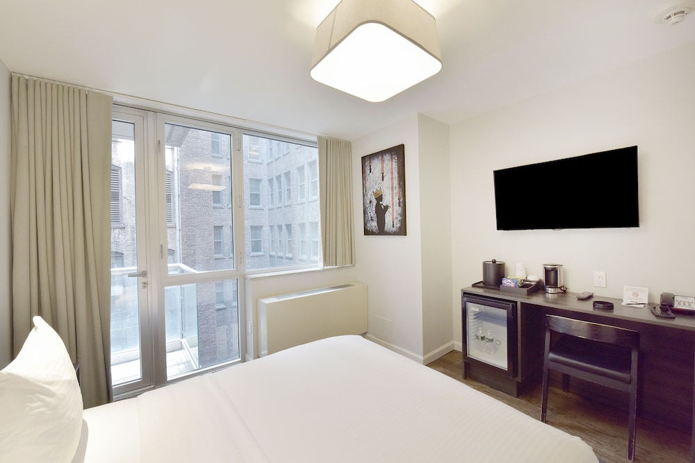 Hotel 32 32 - photo 33