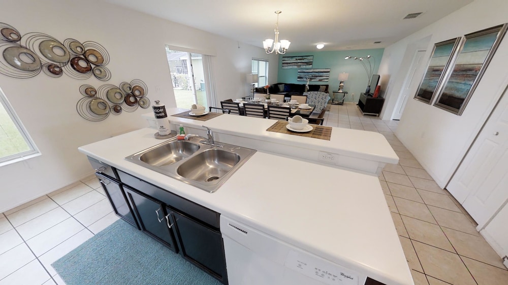Crystal Cove Resort - photo 23