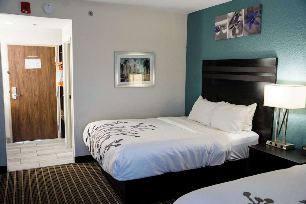 Sleep Inn & Suites Knoxville West - photo 46