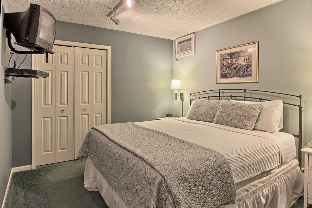 Pointes North Inn - photo 22