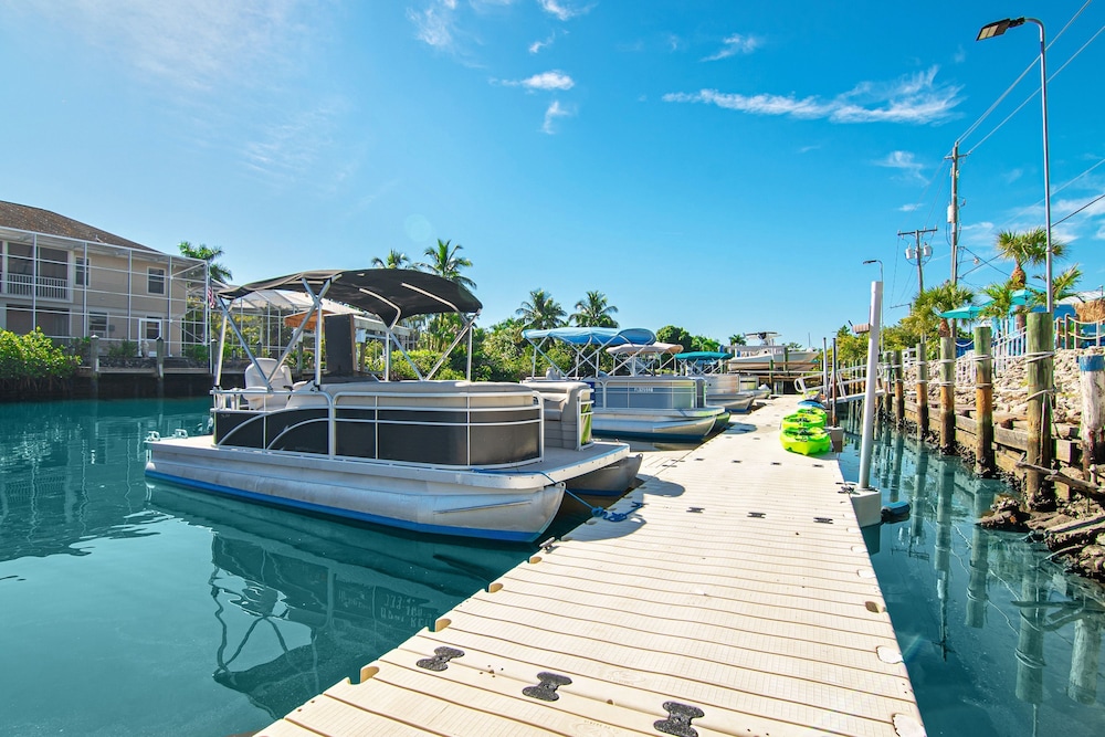 Latitude 26 Waterfront Resort & Marina - photo 45