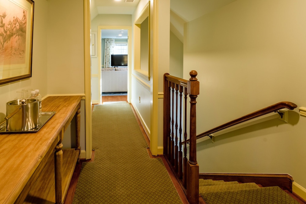 The Red Fox Inn & Tavern - photo 170