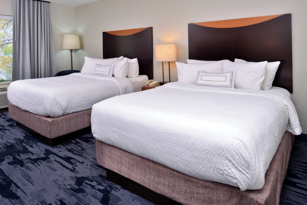Fairfield Inn & Suites by Marriott Beloit - photo 15