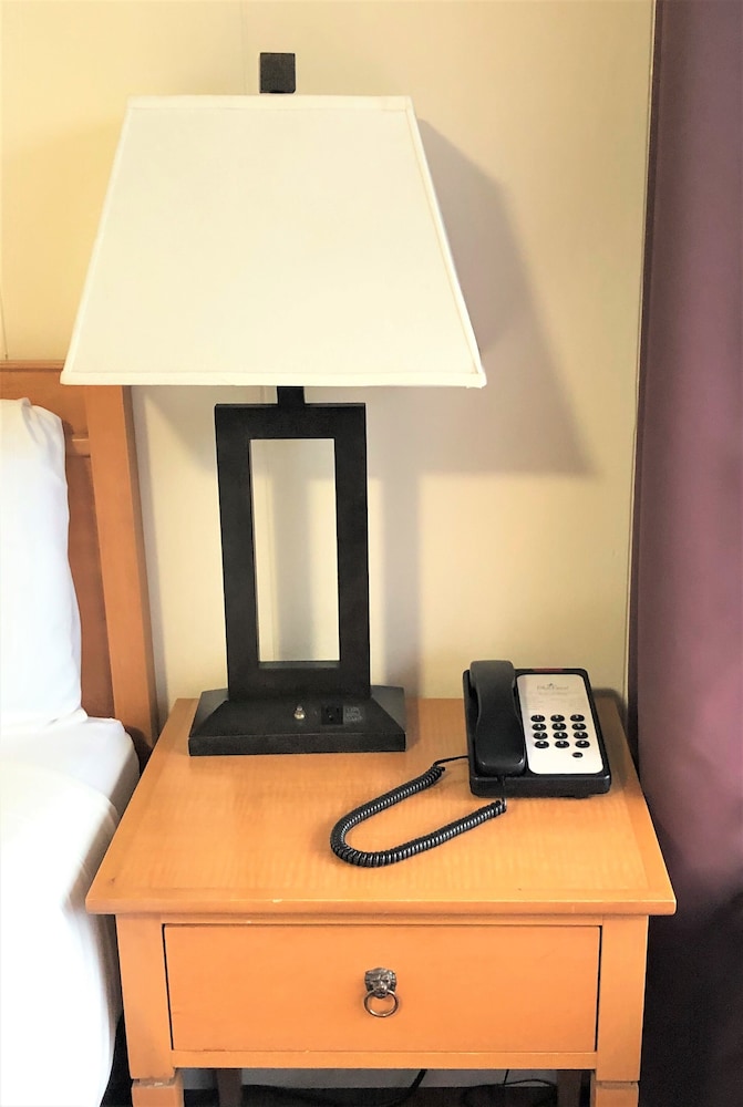 Blue Coast Inn and Suites - photo 19