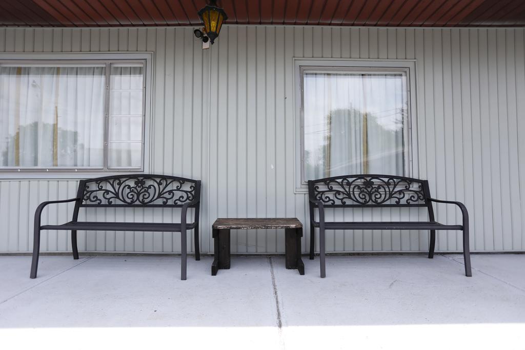 Plaza Motel Clyde - photo 12