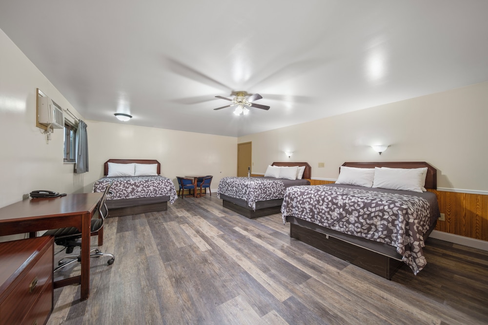 Kingsway Inn - photo 18