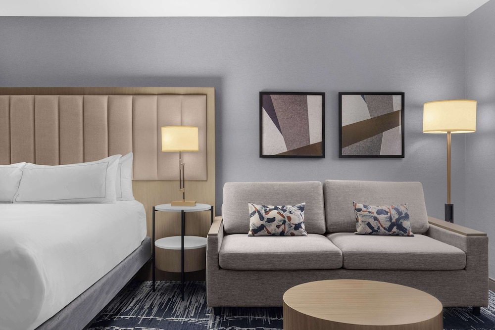 DoubleTree by Hilton Las Vegas Airport - photo 6