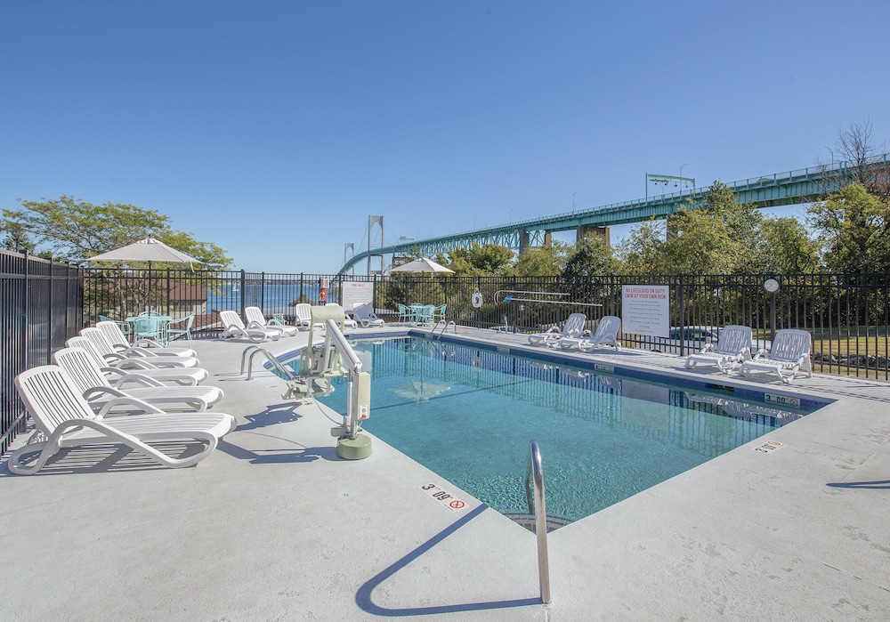 Club Wyndham Newport Overlook - featured photo
