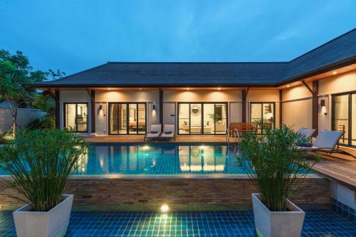 Layan 3 Bedroom Large Pool Villa With Garden — 4-Star Luxury Hotel in Phuket, Thailand