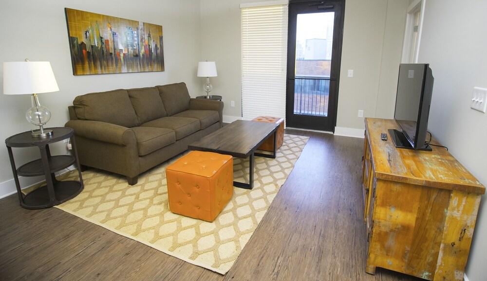 The Modern on Church by Yourent — 4-Star Luxury Hotel in Nashville, United States