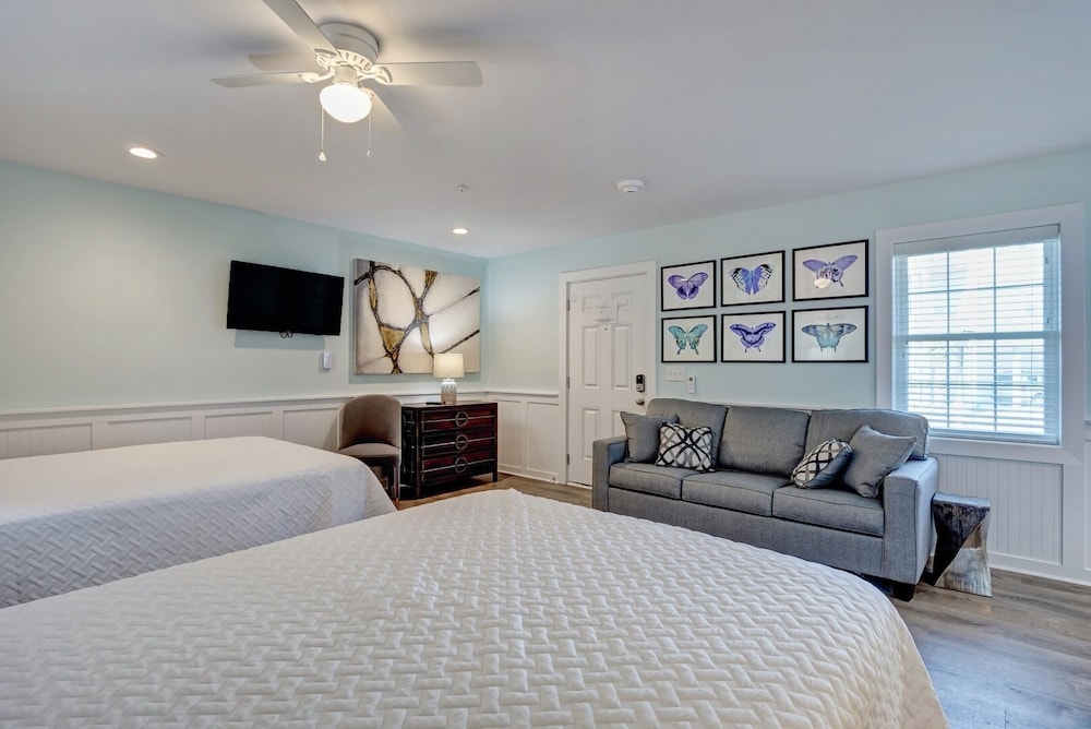 Loggerhead Inn and Suites - photo 12