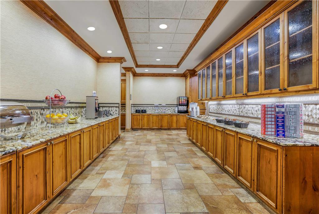 La Quinta Inn & Suites by Wyndham Twin Falls - photo 8